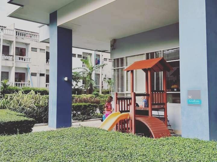 Studio Room Seaview Jomtien Bagian luar foto