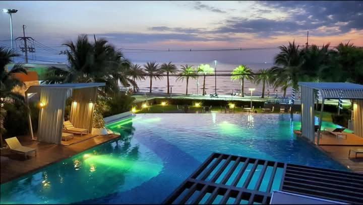Studio Room Seaview Jomtien Bagian luar foto